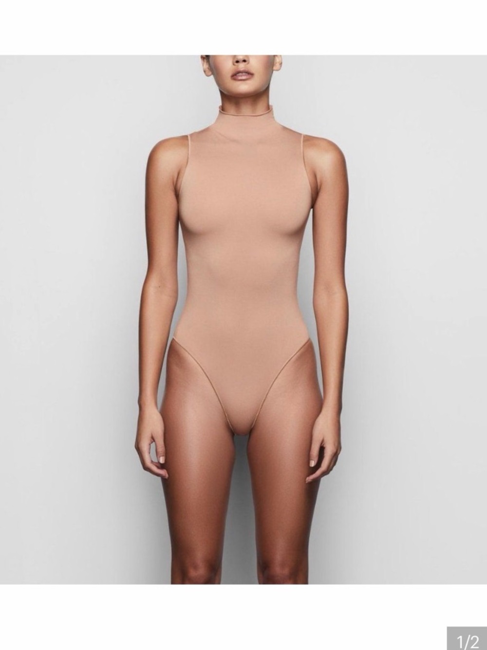 Skims bodysuit size S/M NEW